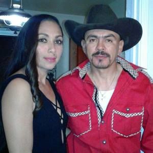 Meet your Posher, Magda magali